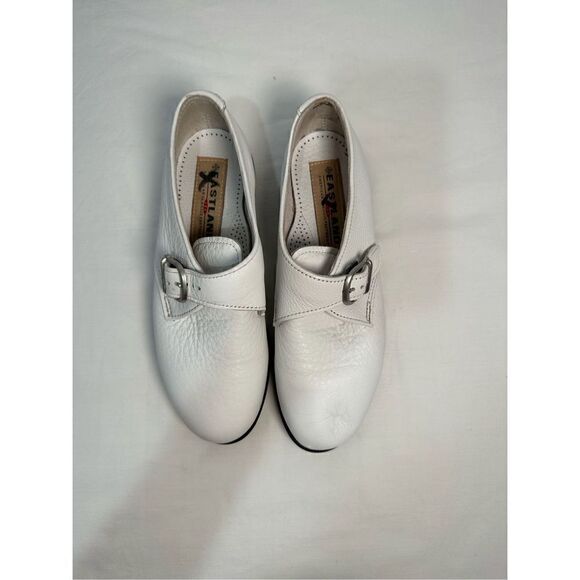 Eastland women’s vintage white Portland loafers w/buckle size 6.5. #S-0270 - Picture 6 of 7
